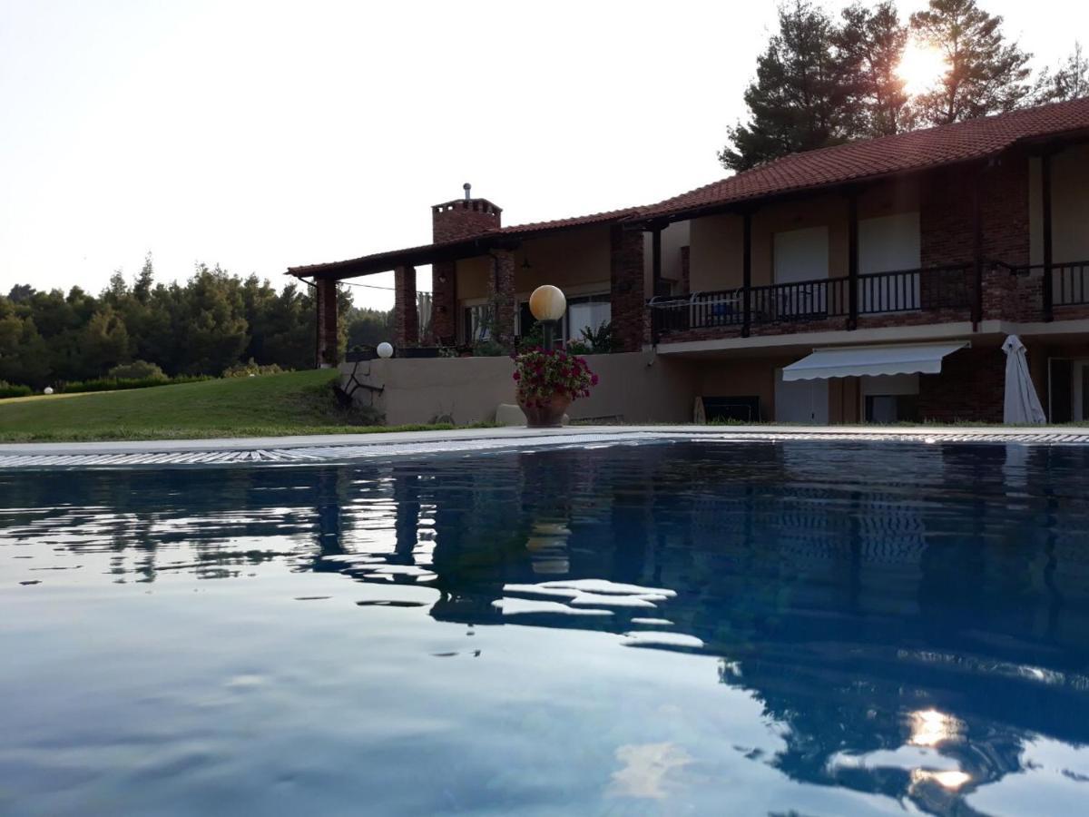 Villa Sourouko Paliouri Exteriör bild
